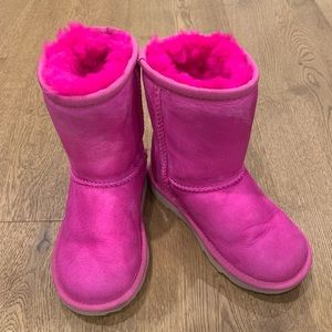 UGG Classic II Boot Kids size 11